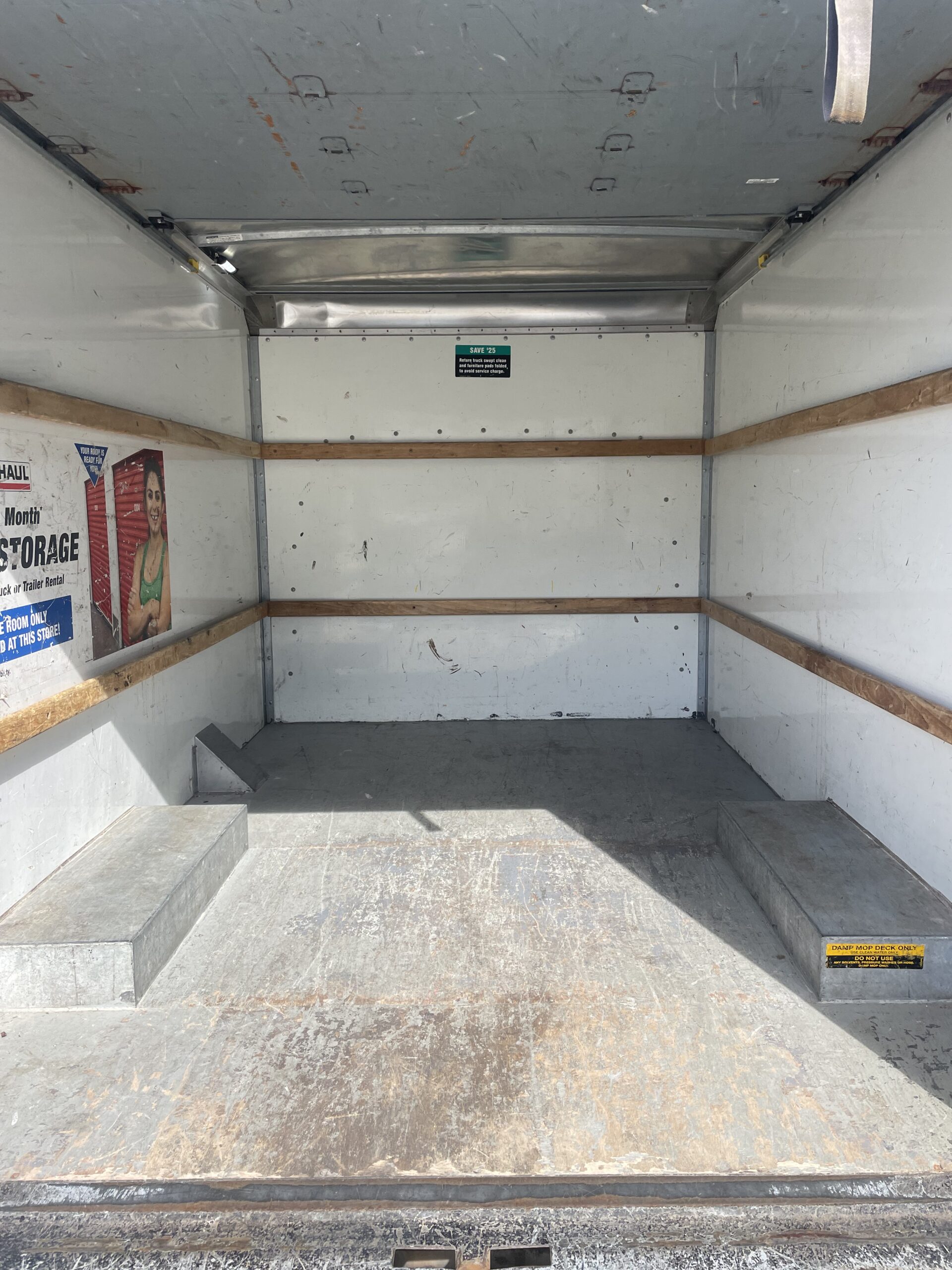Household junk and mattress removal service near Rockville, MD Household junk and mattress removal service near Rockville, MD